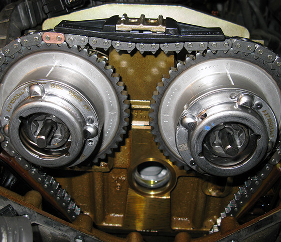 Замена цепи ГРМ и механизмов регулировки положения распредвалов двигателя М 271 (Мерседес)